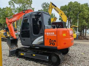 Máy xúc đào bánh xích nhỏ Hitachi ZX70-5A 7 tấn, đã qua sử dụng, dùng trong nông nghiệp, đào mương - Product Image 4