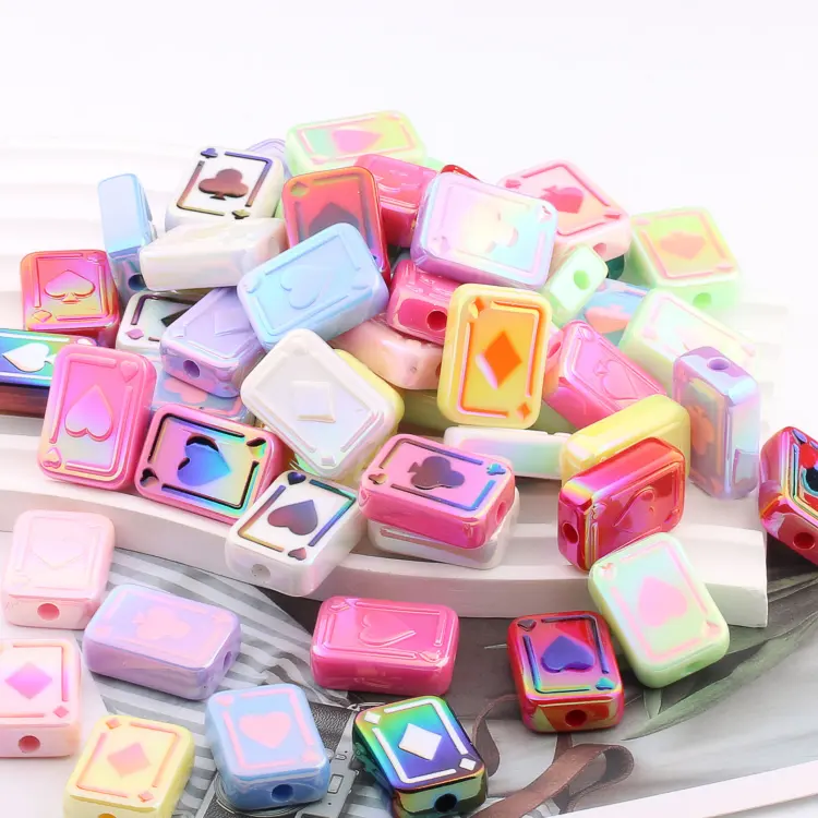 2023 Neuankömmling Regenbogen farb beschichtete lose Plastik perlen Handgemachtes Geschenk zubehör Kreative Poker karten perlen für die DIY-Stift herstellung
