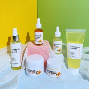 Marque privée Ensemble de soins de la peau au curcuma Crème au curcuma Ensemble de soins du visage pour hommes Soins de la peau pour les femmes noires Ensemble de soins de la peau au collagène - Product Image 1