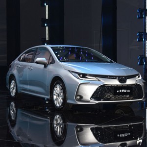 Autos Chinos Baratos al Por Mayor, <span class=keywords><strong>Precio</strong></span> 2025 2024, <span class=keywords><strong>TOYOTA</strong></span> <span class=keywords><strong>COROLLA</strong></span> Híbrido, Autos de Gasolina, 4 Asientos, 5 Puertas, Sedán en Stock - Product Image 3
