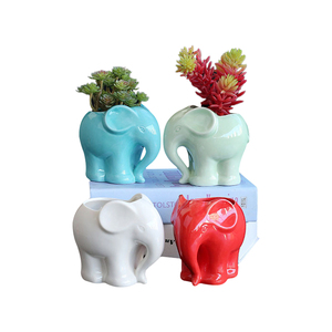 Maceta <span class=keywords><strong>de</strong></span> Cerámica <span class=keywords><strong>con</strong></span> <span class=keywords><strong>Forma</strong></span> <span class=keywords><strong>de</strong></span> Elefante en Diferentes Colores, Venta al por Mayor, <span class=keywords><strong>Macetas</strong></span> Pequeñas para Plantas Suculentas Artificiales, Mini Maceta <span class=keywords><strong>de</strong></span> Cerámica <span class=keywords><strong>con</strong></span> <span class=keywords><strong>Forma</strong></span> <span class=keywords><strong>de</strong></span> Animal - Product Image 1
