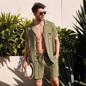 Set da <span class=keywords><strong>Uomo</strong></span> con Camicia Casual e Pantaloncini Cardigan in Misto Cotone Leggero e Traspirante - Product Image 2