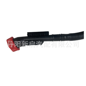 ท่อส่งน้ำมันวอลโว่ 21560182 สำหรับรถบรรทุกหนัก FH FM อะไหล่เปลี่ยนเครื่องยนต์ - Product Image 1