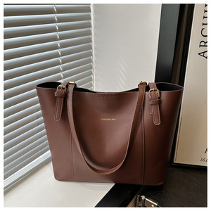 Nuova Borsa Tote da Shopping in Pelle PU alla Moda Coreana 2026 con Due Manici, Grande Capacità, Chiusura a Zip, Colore a Contrasto - Product Image 6