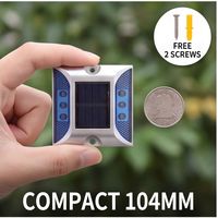 OEM ODM, couleur personnalisée, IP68, étanche, en alliage d'aluminium, réfléchissant, borne solaire routière pour projets d'ingénierie