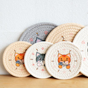 Ensemble de dessous-de-verre imprimés chat mignon, tapis isolant thermique rond en corde de coton tissée, design de dessin animé de 18cm pour la maison et la cuisine - Product Image 4