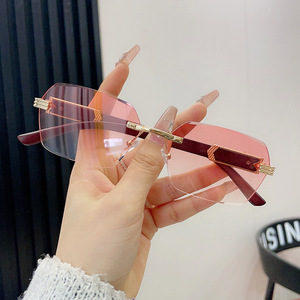 <span class=keywords><strong>Gafas</strong></span> <span class=keywords><strong>de</strong></span> <span class=keywords><strong>Sol</strong></span> Modernas y Cómodas, <span class=keywords><strong>Económicas</strong></span>, Unisex, Ligeras, Directo <span class=keywords><strong>de</strong></span> Fábrica - Product Image 3