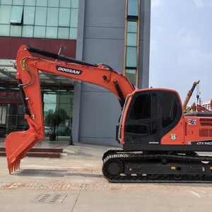 Excavatrice sur chenilles hydraulique Doosan DX140LC-9C d'occasion de 15 tonnes, faible nombre d'heures, bien entretenue, matériel de construction d'origine - Product Image 4