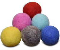 Jouets en boule de feutre de laine 100% écologiques colorés faits à la main pour chats et chatons,