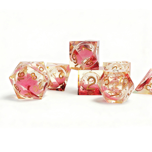 Set di Dadi in Resina RPG Personalizzati con Logo, Poliedrici, Trasparenti, con Nucleo Liquido Naturale, per Giochi da Tavolo Dnd - Product Image 4