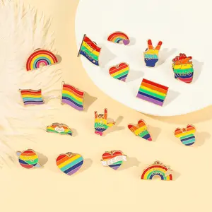 Hight Qualidade Logotipo Personalizado LGBT Emblemas Luffy Rainbow Badge Alfinete De Lapela De Metal