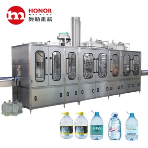 Máquina linear de lavagem e enchimento de garrafas PET 1000BPH 3-10L com capacidade dividida