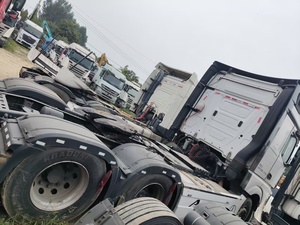 Camion Mercedes-Benz Actros d'occasion, véhicule utilitaire lourd, couleur blanche, vue avant, moteur 16000 kg - Product Image 5