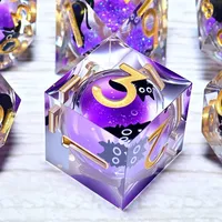 Jeu de dés polyédriques 7 pièces en résine Liquid Core Quicksand Sharp Edge Cat avec emballage personnalisé pour le jeu de rôle de table D&D 5e