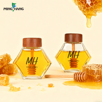 Stoples madu berbentuk lebah segi enam kosong dengan Dipper kotak kemasan tutup kayu dalam jumlah besar 90ml