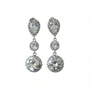 Eleganti Orecchini Pendenti in Cristallo Placcati Oro Bianco per Donne, Stile Classico da Matrimonio, Argento 925 con Incastonatura in Rodio a Goccia d'Acqua - Product Image 1