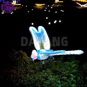 Lámpara LED Dinámica con Diseño de Libélula, Luces Decorativas 3D para Patios y Caminos Exteriores, IP65, Decoración para el Hogar en Navidad y Halloween - Product Image 2