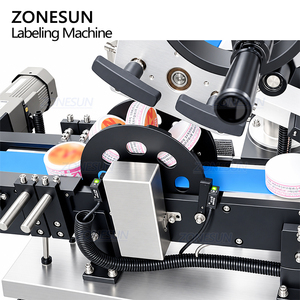 ZONESUN ZS-TB700D Étiqueteuse automatique à double tête pour bouteilles et bocaux ronds, machine d'étiquetage latéral enveloppant, pour surfaces plates supérieures et inférieures - Product Image 6