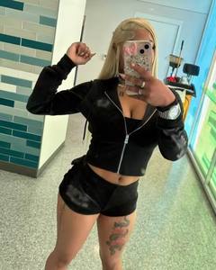 थोक दो टुकड़े शॉर्ट्स महिलाओं लंबी आस्तीन वाली गैंडे जिपर जैकेट और शॉर्ट्स 2 टुकड़े सर्दियों के कपड़े - Product Image 6