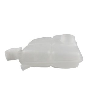 Réservoir d'expansion de liquide de refroidissement Womala OE 30776150 avec bouchon pour système de refroidissement de voiture <span class=keywords><strong>C30</strong></span> C70 S40 V50 et autres pièces de refroidissement - Product Image 3