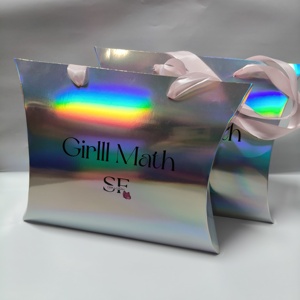 Boîte de luxe personnalisée pour emballage de perruques, foulards et cheveux, style oreiller, avec finition laser - Product Image 4