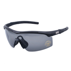 Gafas Tácticas Antivaho para Tiro, Ciclismo, Montañismo, Polarizadas, con Tres <span class=keywords><strong>Juegos</strong></span> <span class=keywords><strong>de</strong></span> <span class=keywords><strong>Lentes</strong></span> - Product Image 2