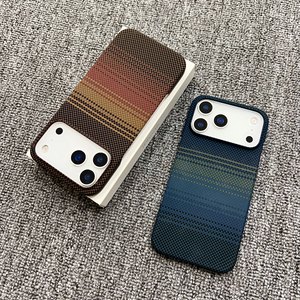 Funda para Teléfono con Diseño Vintage de Tela a Rayas para iPhone, Cubierta Protectora Texturizada con Recorte para la Cámara - Product Image 1
