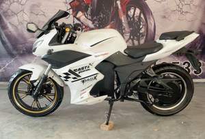 Moto Elettrica Sportiva Mika con Batteria 72V e Motore Brushless, Velocità Massima 110 km/h per Ciclismo Urbano e Viaggi - Product Image 2