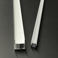 Profilé de plafond à deux canaux avec couvercle en plastique acrylique pour diffuseur d'éclairage en bande