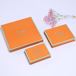 Sang trọng Tùy chỉnh hình dạng cuốn sách rỗng Kẹo đóng gói sô cô la bao bì hộp quà tặng với chèn ngăn - Product Image 3