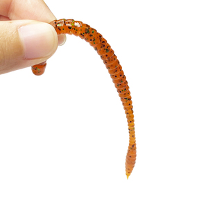 Novidade: Iscas Artificiais de Silicone Newbility 130mm 2.8g em Formato de Minhoca para Pesca - Product Image 5