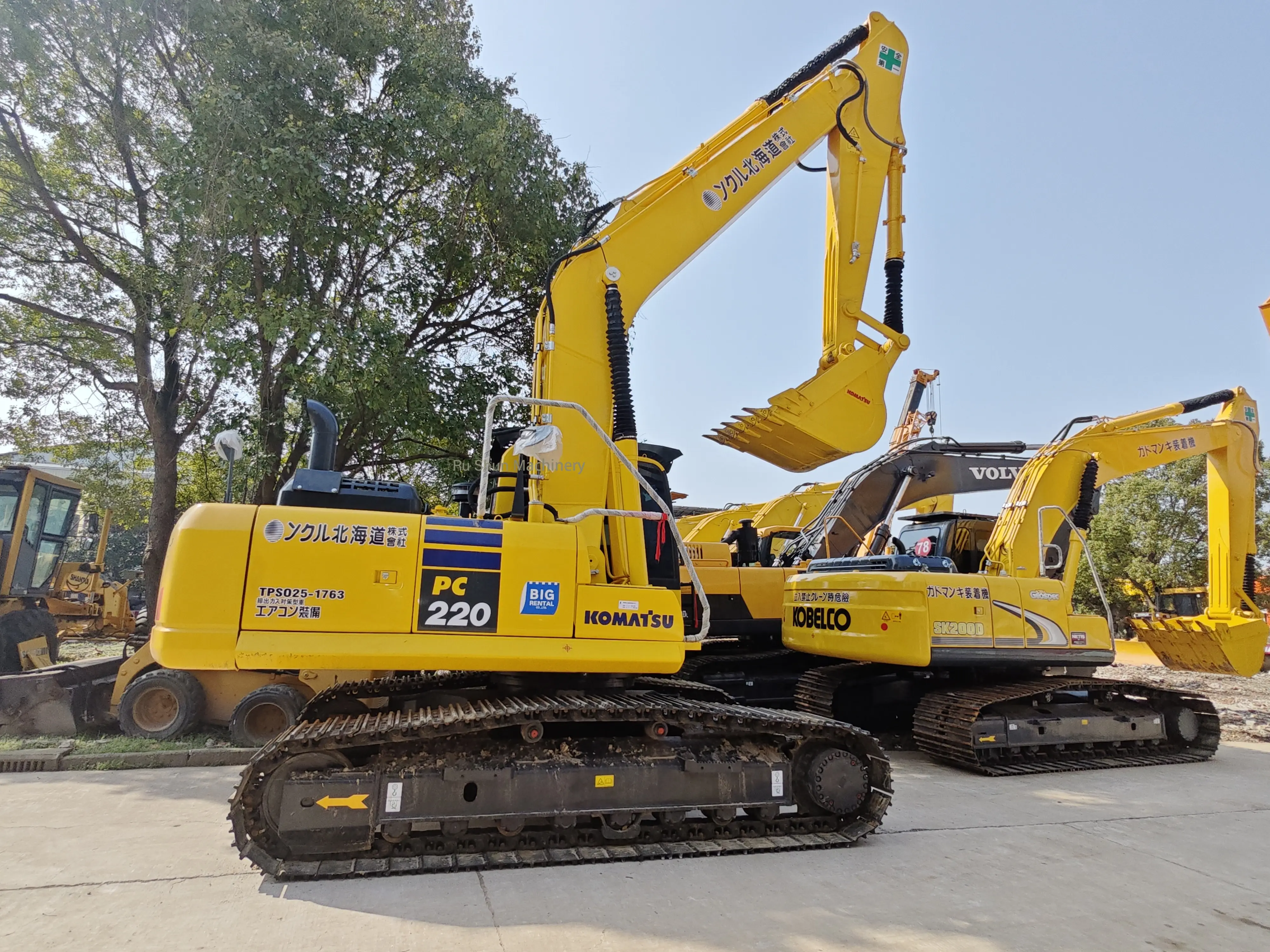 High Efficiency Used KOMATSU PC220-8 Second Hand Excavator For Sale