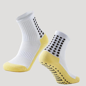 Chaussettes de football de <span class=keywords><strong>basket</strong></span>-ball de sport résistantes à l'usure, à fond jaune, antidérapantes et absorbant les chocs, pour hommes et femmes, pour <span class=keywords><strong>Amazon</strong></span> - Product Image 3