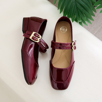 Chaussures Mary Jane à bout carré à la française avec design tendance, fermeture à enfiler, talon épais, printemps automne