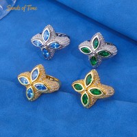 Bague Pavée Opulente Trèfle à Quatre Feuilles en Moissanite VVS Plaqué Or 18K Personnalisée Hip Hop Rapper Streetwear Band Sands of Time MS-038
