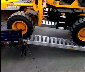 Nhiệm Vụ Nặng Nề Nhôm Tải Dốc Được Sử Dụng Cho Kobuta Và Bobcat Máy Xúc - Product Image 3