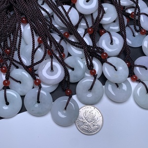 <span class=keywords><strong>22</strong></span>-25 Fengshui قلادة حظ جيد Myanmar اليشم دونات قلادة بالجملة مع سلسلة حبل - Product Image 3