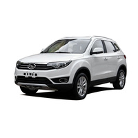 फैक्टरी सस्ते कीमत 1.6L पेट्रोल यूरो 5 उत्सर्जन 85kw इंजन छोड़ दिया स्टीयरिंग 5MT 6AT 50L ईंधन टैंक मात्रा नई कारों वाहनों एसयूवी