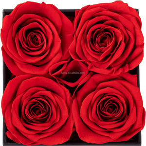 Vente en gros de roses éternelles de luxe à 4 têtes, écologiques, artisanales, en boîte cadeau, pour la Saint-Valentin et toutes les saisons - Product Image 3