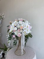 Boule de fleurs artificielles décoratives de haute qualité 2026, toucher réel, rose clair, centre de table pour événements de mariage.
