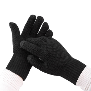 Vente en gros de <span class=keywords><strong>gants</strong></span> d'hiver chauds et décontractés doublés en <span class=keywords><strong>polaire</strong></span> jacquard <span class=keywords><strong>Gants</strong></span> tricotés en acrylique pour écran tactile - Product Image 1