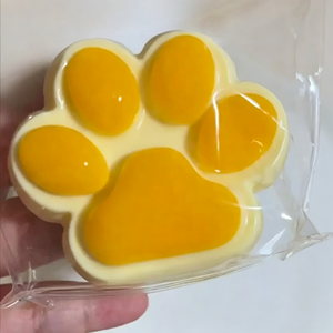 Juguete Antiestrés Viral de Xiaohongshu con Forma de Garra de Gato, Textura Realista y Divertida, de Plástico Blando, con Liberación Lenta de Estrés - Product Image 2