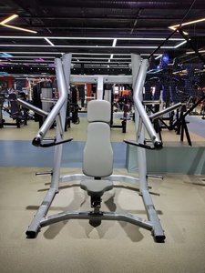 Équipement de fitness professionnel pour salle de sport : Machine à presser les pectoraux assis sur banc super incliné à charge libre pour l'entraînement de force - Product Image 5