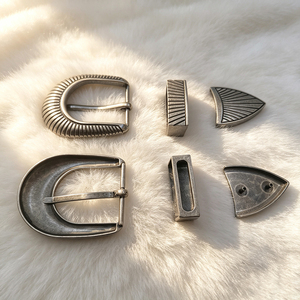 Venta de Accesorios Metálicos Personalizados de Fábrica: Juego de 3 Hebillas de Cinturón Estilo Western de 30mm con Conchos para Cuero - Product Image 4