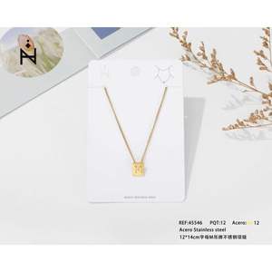 Collar con Colgante de Letra M en Acero Inoxidable de 12x14cm, Cadena de Moda - Product Image 3