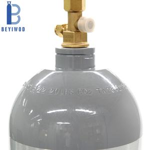 एक मानक 2.5lbs 5lbs 10lbs 10lbs 15lbs 20lbs पेय <span class=keywords><strong>Co2</strong></span> टैंक Cag 320 वाल्व के साथ एल्यूमीनियम <span class=keywords><strong>Co2</strong></span> गैस सिलेंडर पीने - Product Image 6