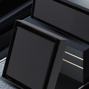 Griglia <span class=keywords><strong>di</strong></span> <span class=keywords><strong>scarico</strong></span> a pavimento nera moderna anti-odore quadrata a scomparsa in acciaio inossidabile <span class=keywords><strong>per</strong></span> piastrelle 10x10cm <span class=keywords><strong>per</strong></span> <span class=keywords><strong>scarico</strong></span> e raccolta liquami - Product Image 6