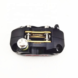 Étrier <span class=keywords><strong>de</strong></span> <span class=keywords><strong>frein</strong></span> <span class=keywords><strong>de</strong></span> moto universel avec 4 pistons pour Scooter DIO Scooter <span class=keywords><strong>Dirt</strong></span> <span class=keywords><strong>Bike</strong></span> ATV Go Kart Parts - Product Image 4