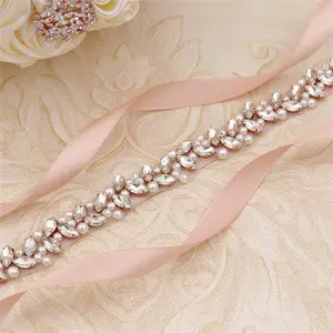 Sabuk Pernikahan Mutiara Buatan Tangan untuk Perhiasan Pengantin Kristal Manik-manik Berlian Imitasi Potongan Applique Sabuk Selempang Pengiring Pengantin Ramping