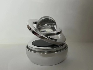 Araba Güneş Enerjili Süspansiyonlu Döner Jel Aromaterapi Difüzörü Yıldızlararası Hava Spreyi Parfüm Çok Renkli Havalı Stil - Product Image 5